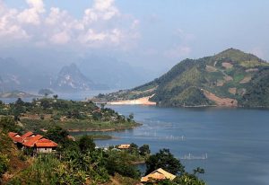 Canh đẹp hữu tình đôi bờ sông Đà