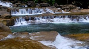 Khoảnh khắc đẹp ở suối Ba Hồ