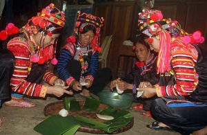 Người Hà Nhì đang chuẩn bị cho tết mùa mưa