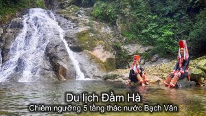 Dòng thác Bạch Vân cao 5 tầng