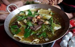 Thắng cố Si Ma Cai ngày nay có nhiều điểm khá biệt hơn xưa nưng mùi vị vẫn không thay đổi