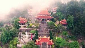 Link Mobile Đăng Ký Tải App Jun88.com 2026 vĩnh phúc Du khách trở về thiền viện để thanh lọc tâm hồn, bỏ đi những muộn phiền và hướng về tâm thanh tịnh