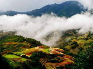 Mường Hoa được mây phủ kín lối