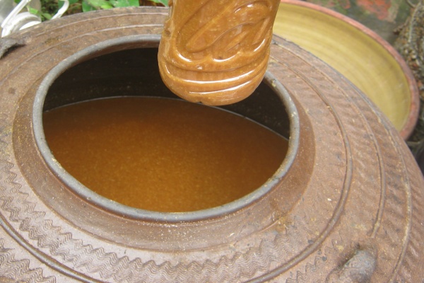 Tương Đình Đỗ khác với tương bần Nam Đàn, tương Cự Đà, chấm với thịt luộc, rau luộc hay kho cá vô cùng ngon