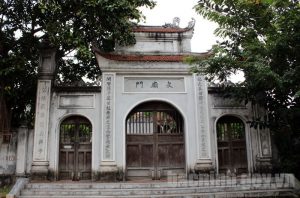 Cổng vào văn miếu Bắc Ninh