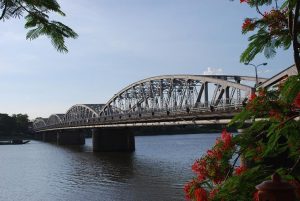 Cầu Trường Tiền lịch sử, biểu tượng của thành phố Huế