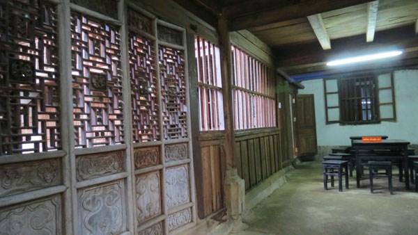 Một phòng trong dinh thự vua Mèo