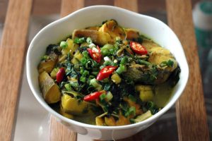 Xáo chuối đặc sản huyện Lâm Thao